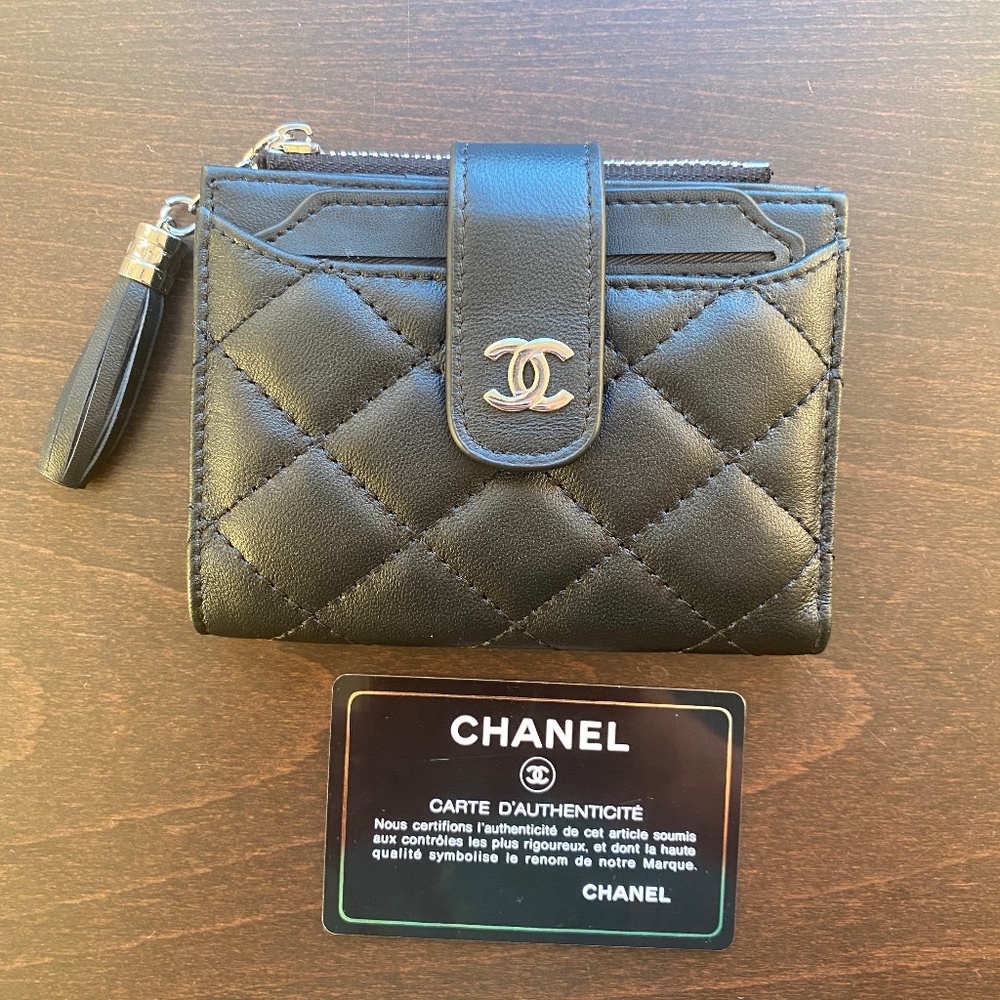 CHANEL WALLET BRAND NEW